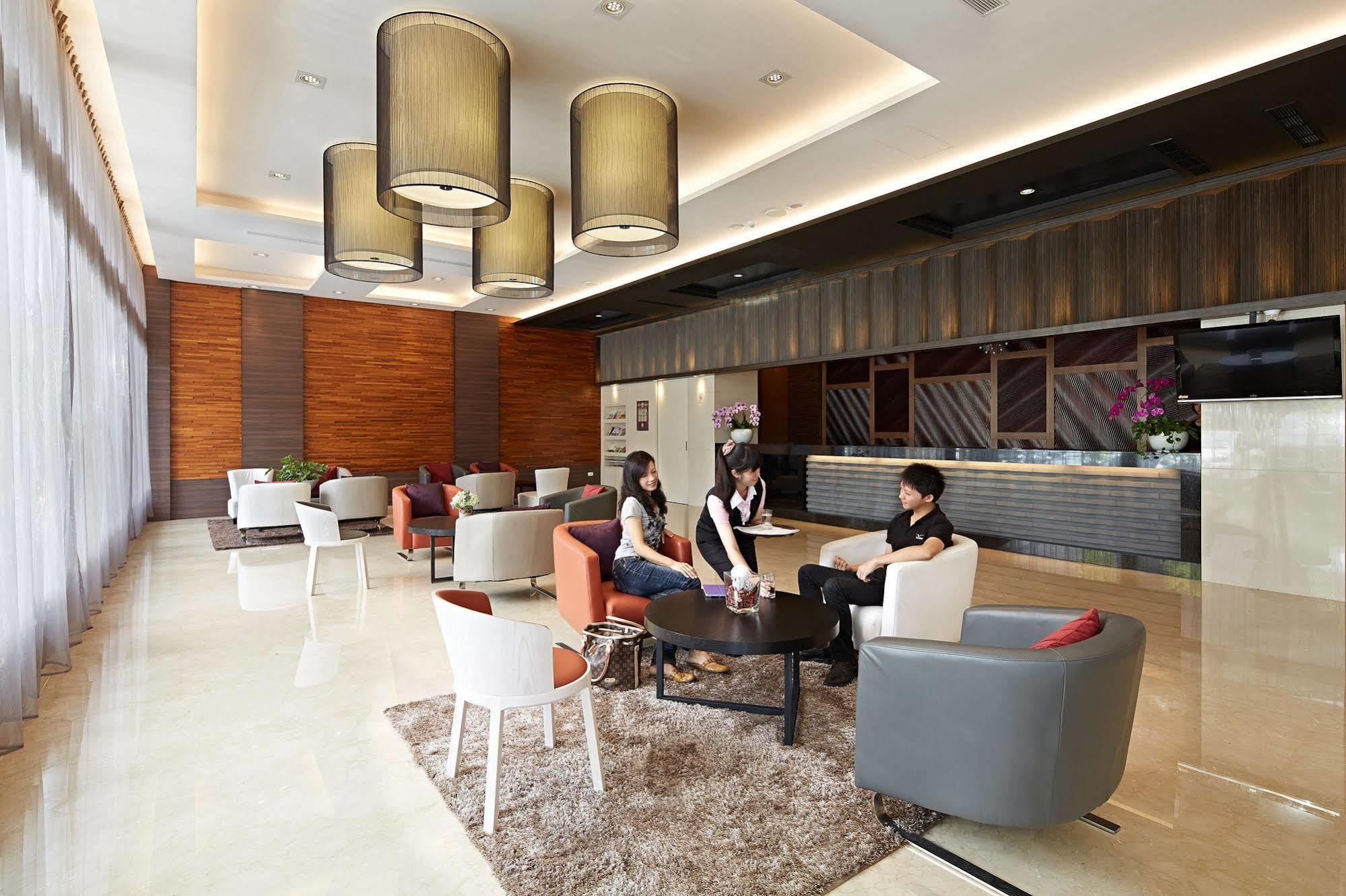 Guanko Hotel Città di Chiayi Esterno foto