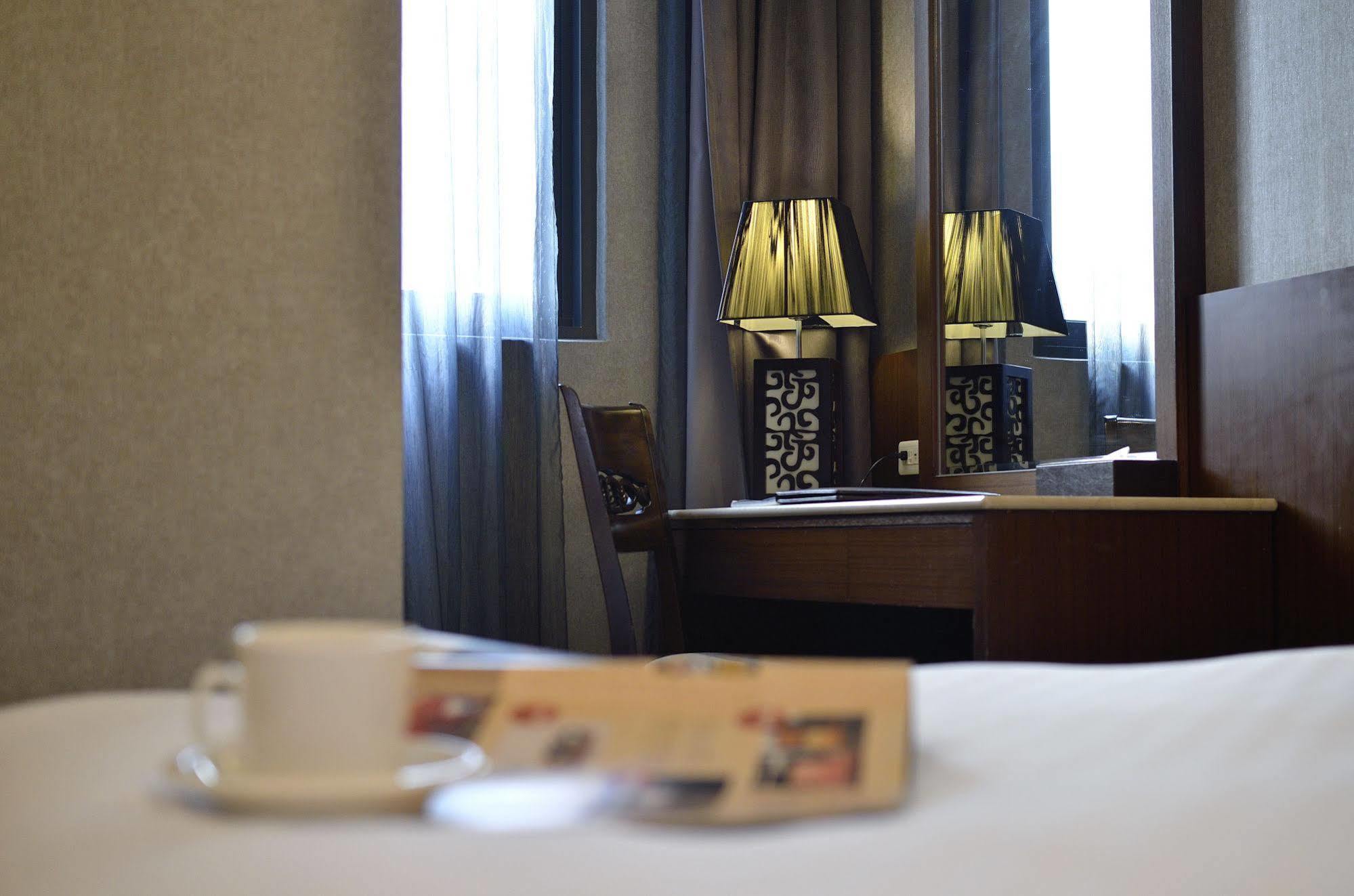 Guanko Hotel Città di Chiayi Esterno foto