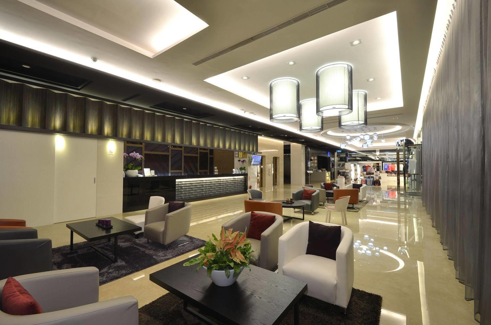 Guanko Hotel Città di Chiayi Esterno foto